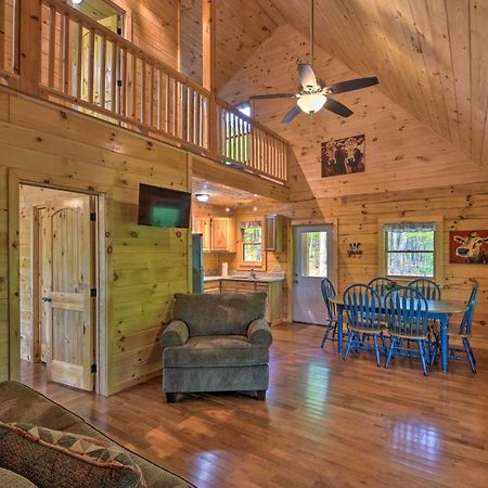 Murphy Cabin With Spacious Deck And Forest Views! Eksteriør billede
