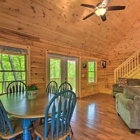 Murphy Cabin With Spacious Deck And Forest Views! Eksteriør billede
