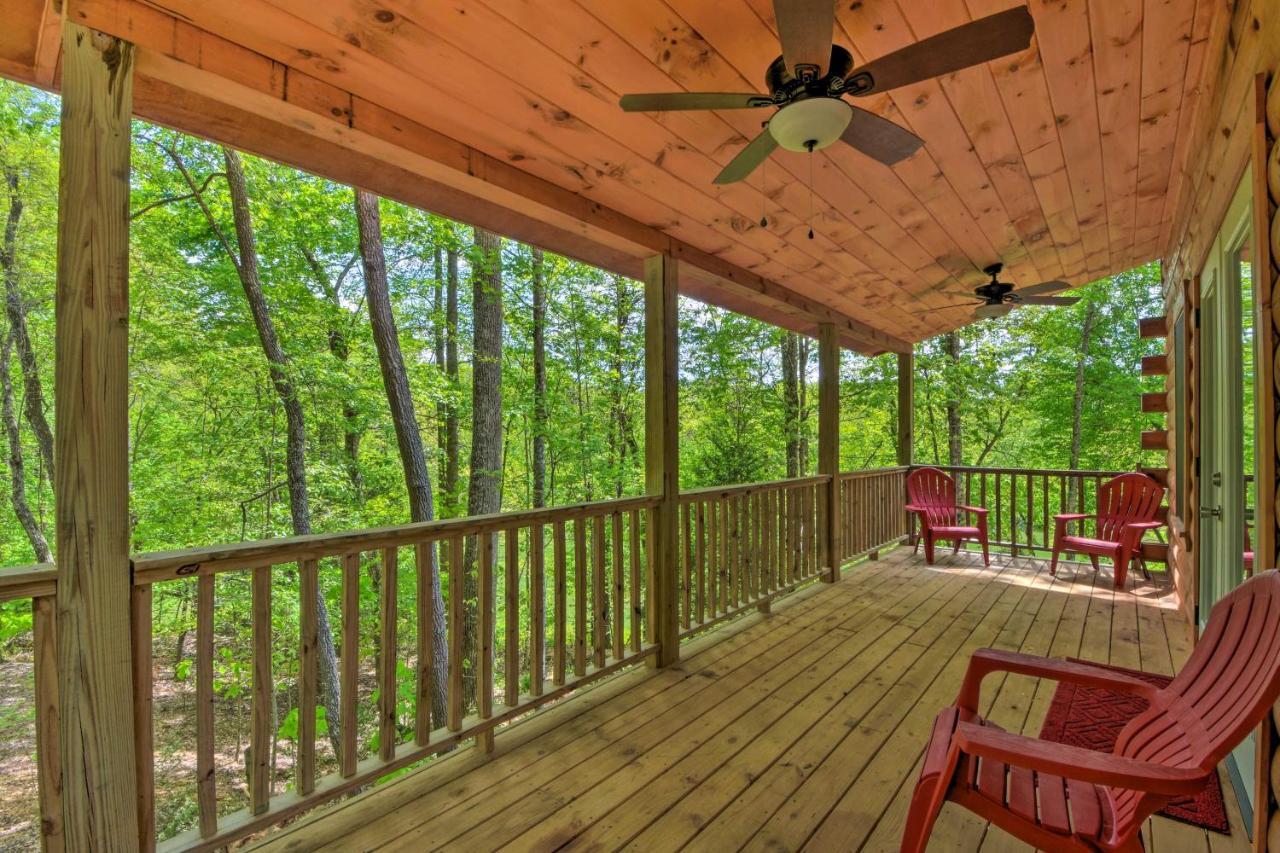Murphy Cabin With Spacious Deck And Forest Views! Eksteriør billede