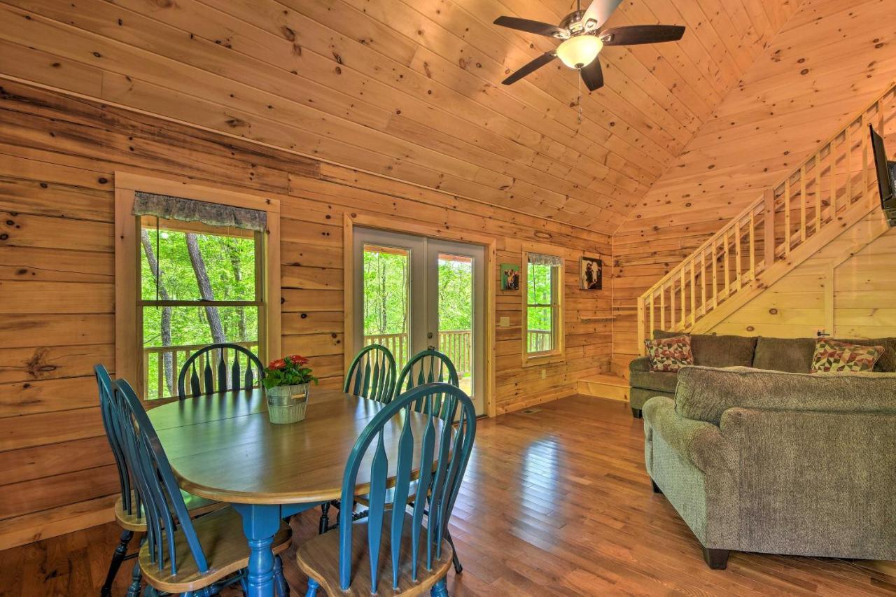 Murphy Cabin With Spacious Deck And Forest Views! Eksteriør billede