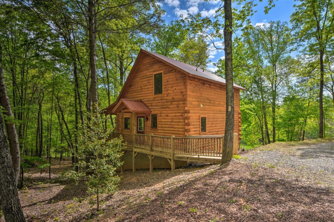 Murphy Cabin With Spacious Deck And Forest Views! Eksteriør billede