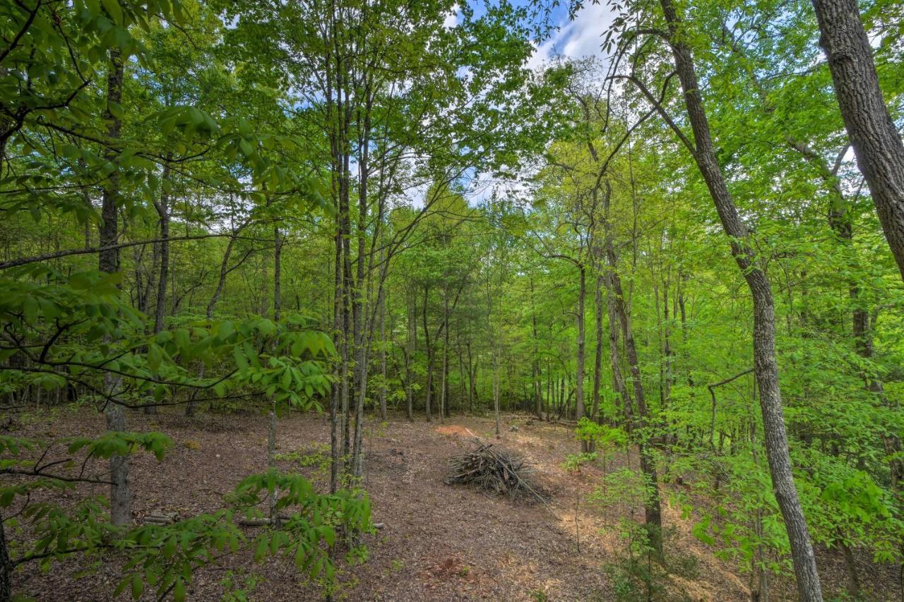 Murphy Cabin With Spacious Deck And Forest Views! Eksteriør billede